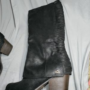 Fergalicious black boots by Fergie sz9